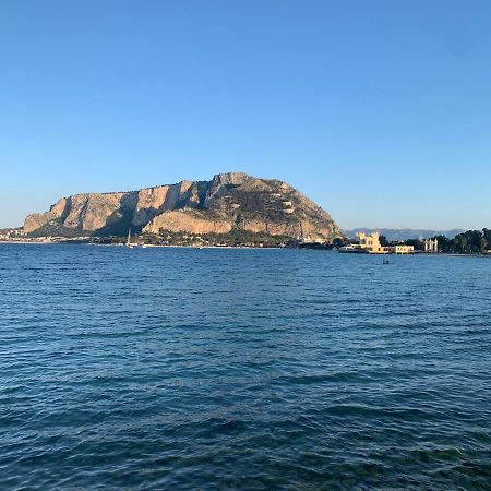 Апартаменты George House Mondello 34 Экстерьер фото